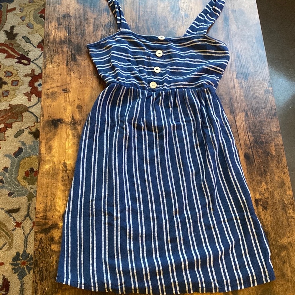 Cute striped sundress!
